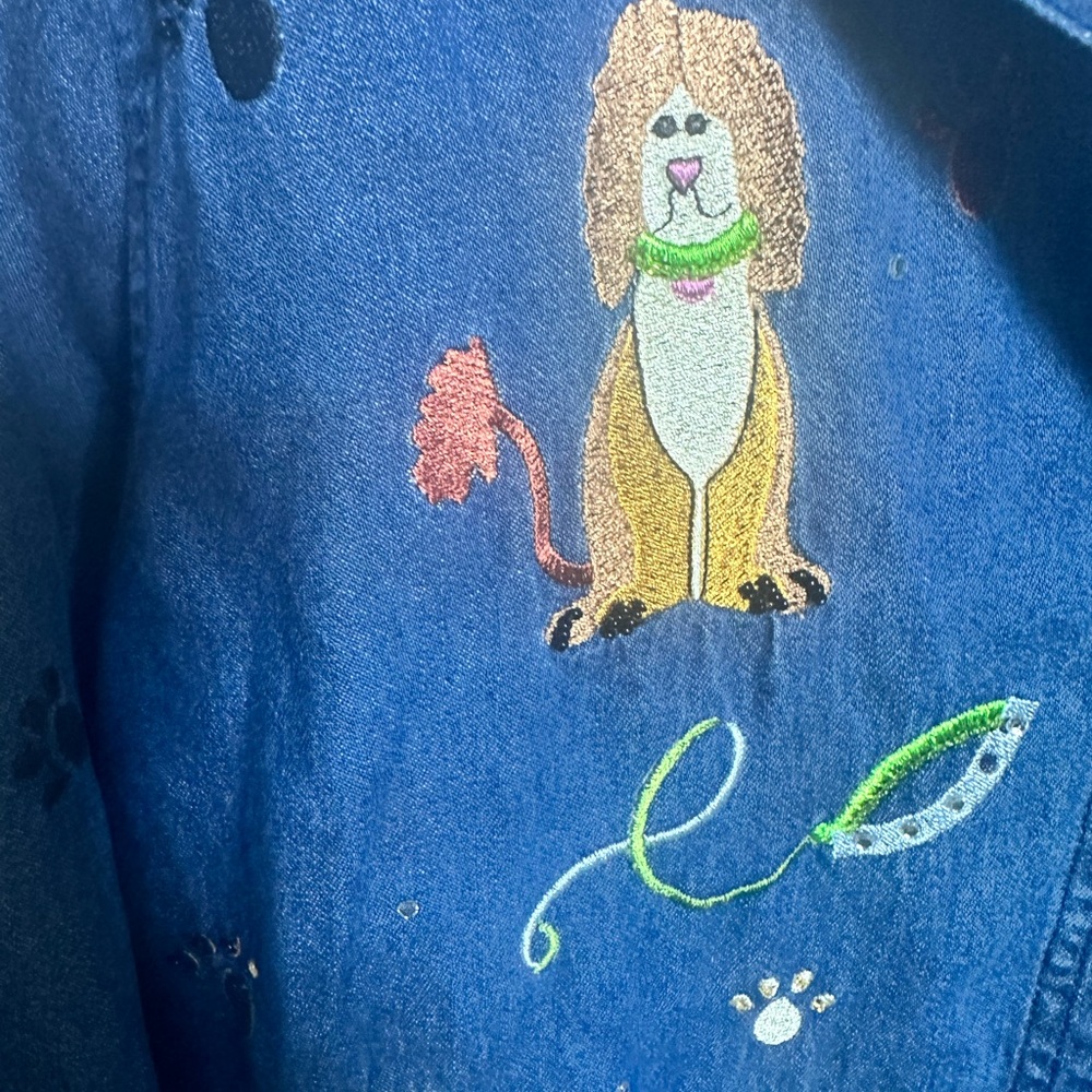 Quacker Factory Blue Denim Button Down Shirt with Dog Embroidery M - Picture 8 of 8